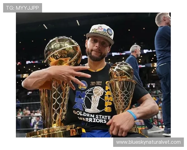 米兰官方正式推出2024年度球迷专属纪念品及限量版商品